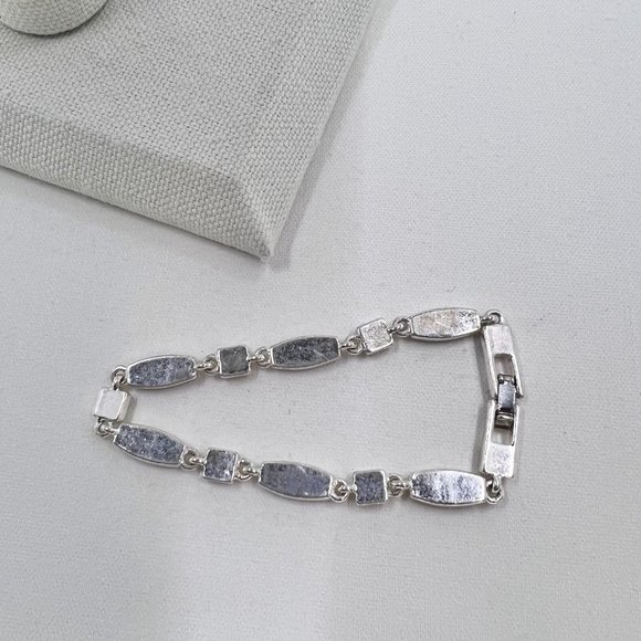 Light & Dark Green Enameled Shiny Silver Tone 7” Bracelet - Picture 4 of 6